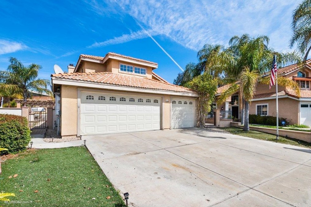 23866 Corinth Dr, Murrieta, CA 92562-2126