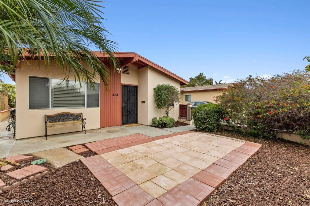 3541 Hollencrest Rd, San Marcos, CA 92069