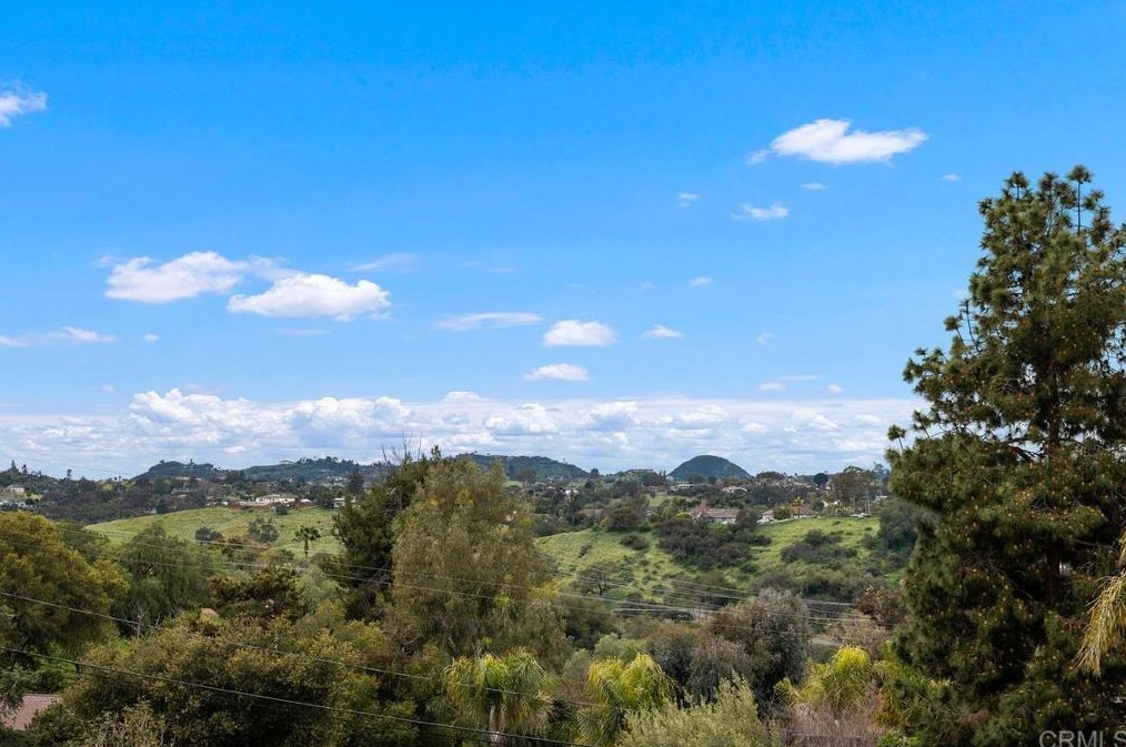 3428 Sunset Dr, Fallbrook CA  92028-9579 exterior