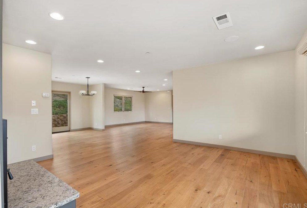 3428 Sunset Dr, Fallbrook CA  92028-9579 exterior