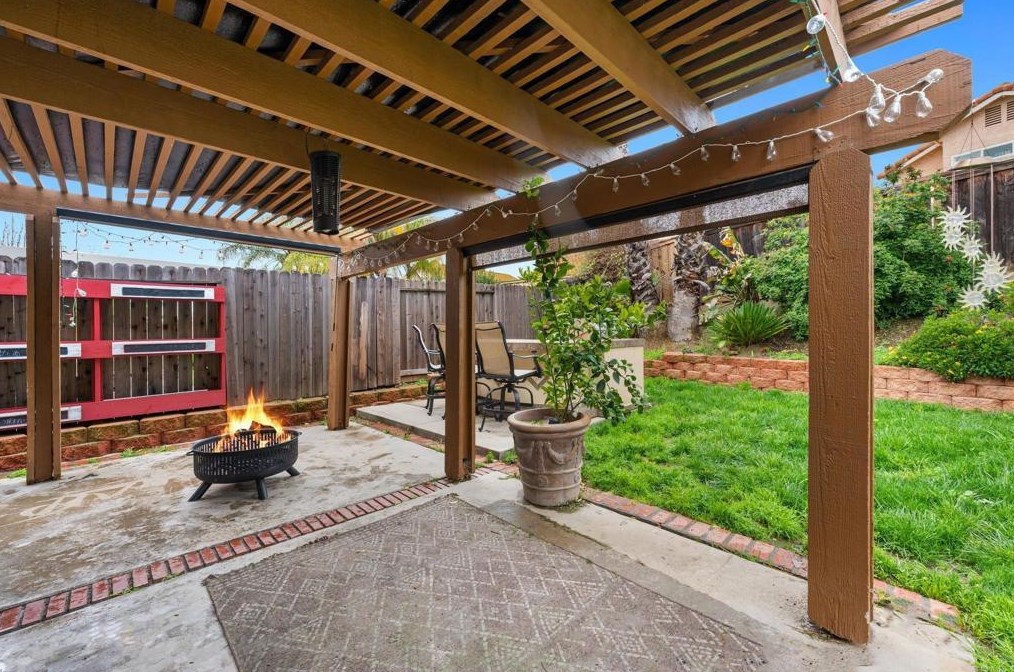 39361 San Thomas Ct, Murrieta CA  92562-4537 exterior