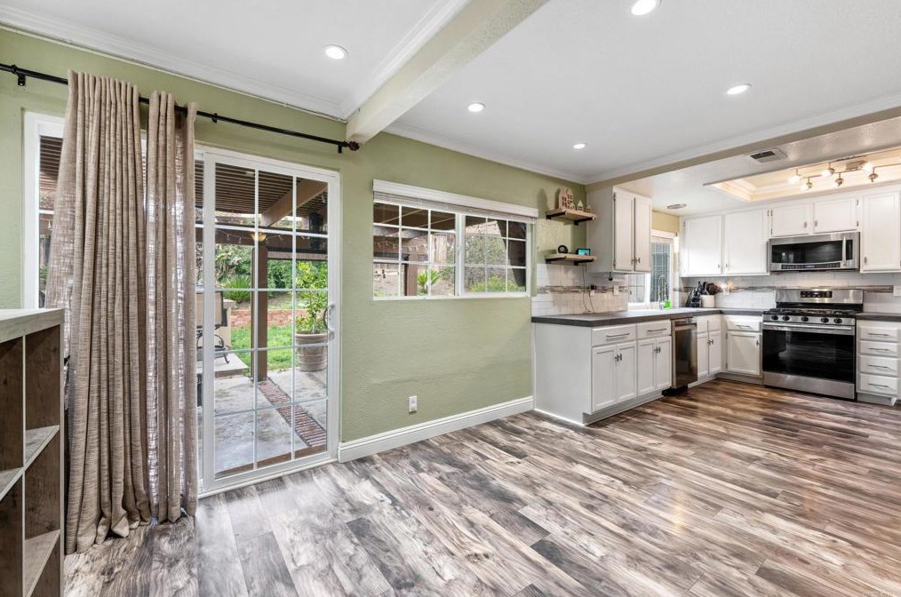 39361 San Thomas Ct, Murrieta CA  92562-4537 exterior