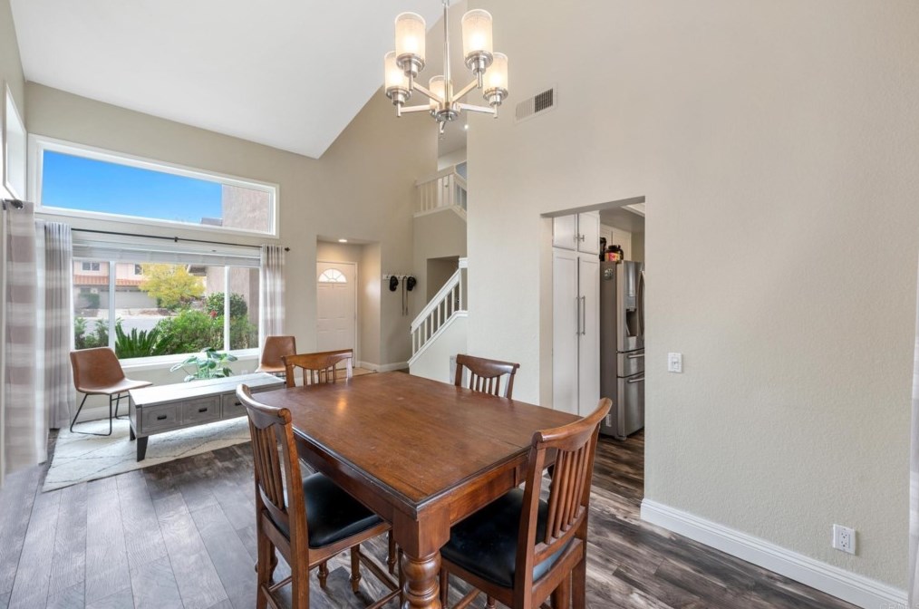 39361 San Thomas Ct, Murrieta CA  92562-4537 exterior