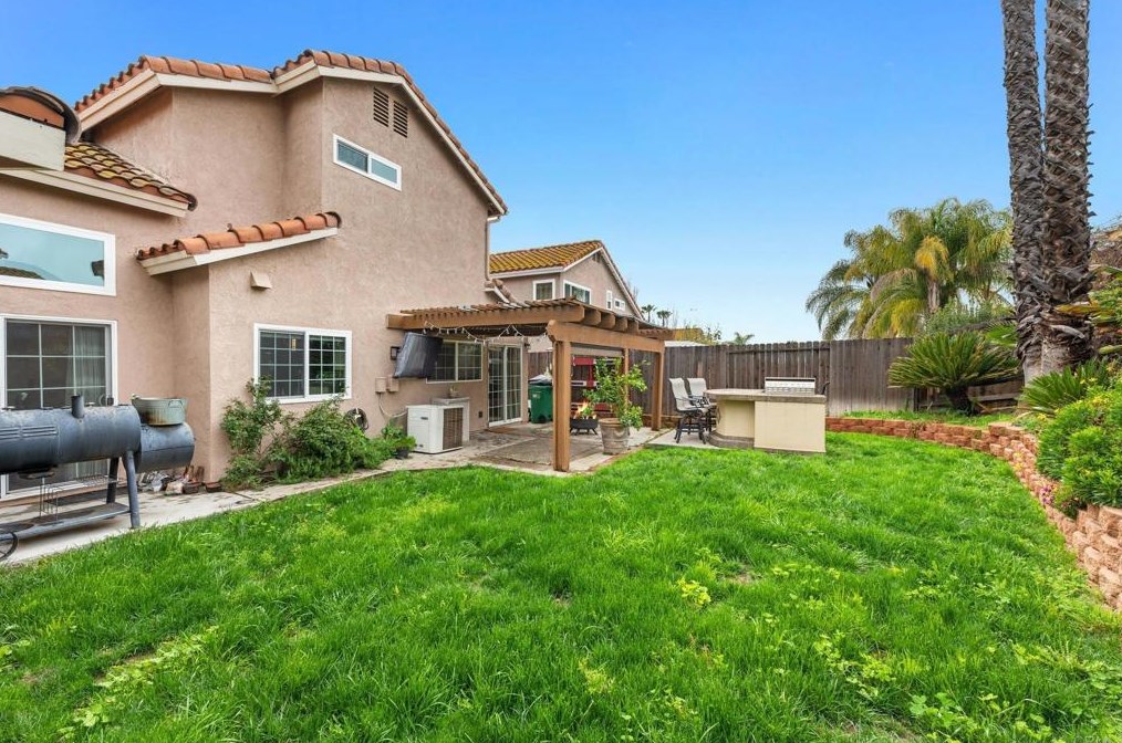 39361 San Thomas Ct, Murrieta CA  92562-4537 exterior
