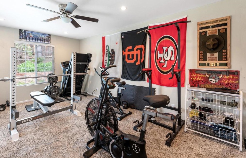 39361 San Thomas Ct, Murrieta CA  92562-4537 exterior