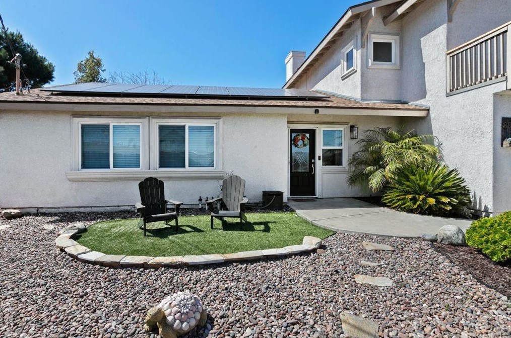 8806 Arrowhead Ct, Santee, CA 92071