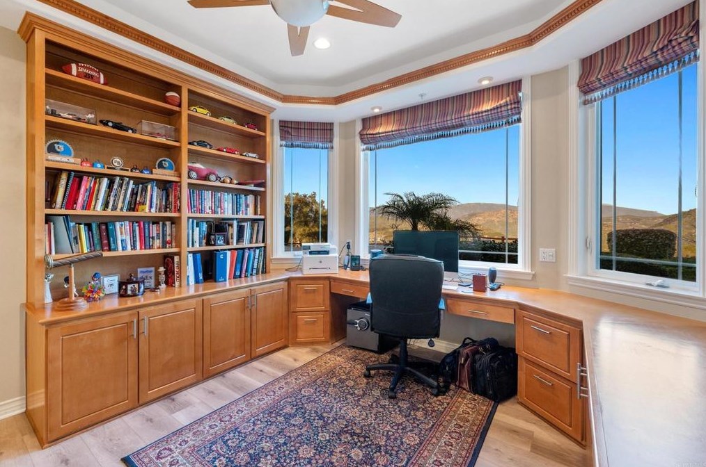 2974 Sumac Rd, Fallbrook CA  92028-8704 exterior