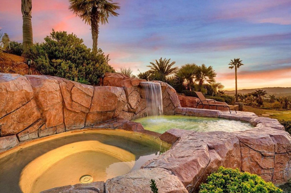 2974 Sumac Rd, Fallbrook CA  92028-8704 exterior