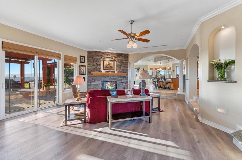 2974 Sumac Rd, Fallbrook CA  92028-8704 exterior