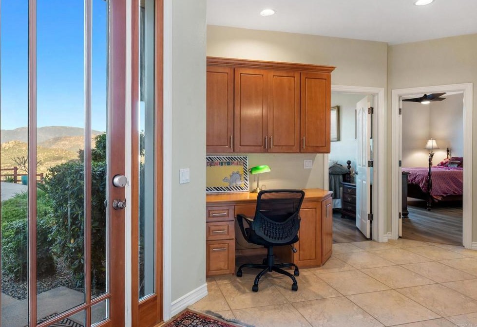 2974 Sumac Rd, Fallbrook CA  92028-8704 exterior