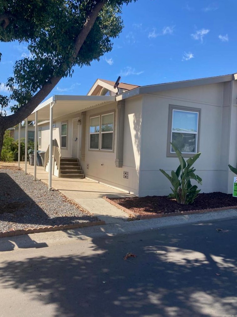 2550 E Valley Pkwy #61, Escondido, CA 92027