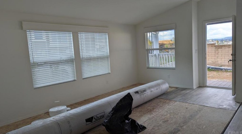 955 Howard Ave #20, Escondido, CA 92029