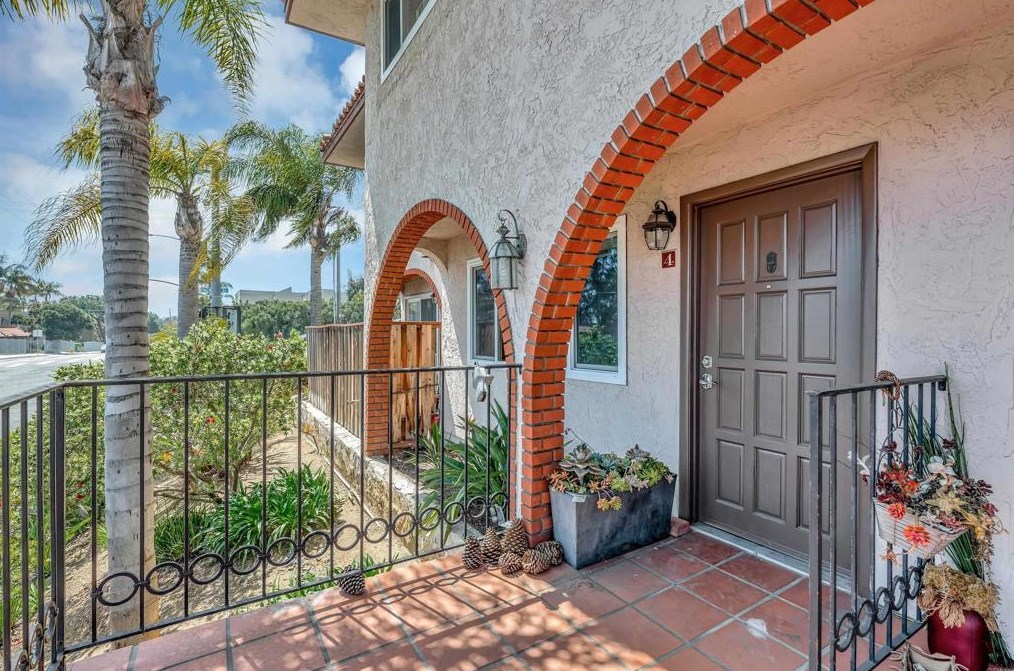 2582 Del Mar Heights Rd #4, Del Mar, CA 92014