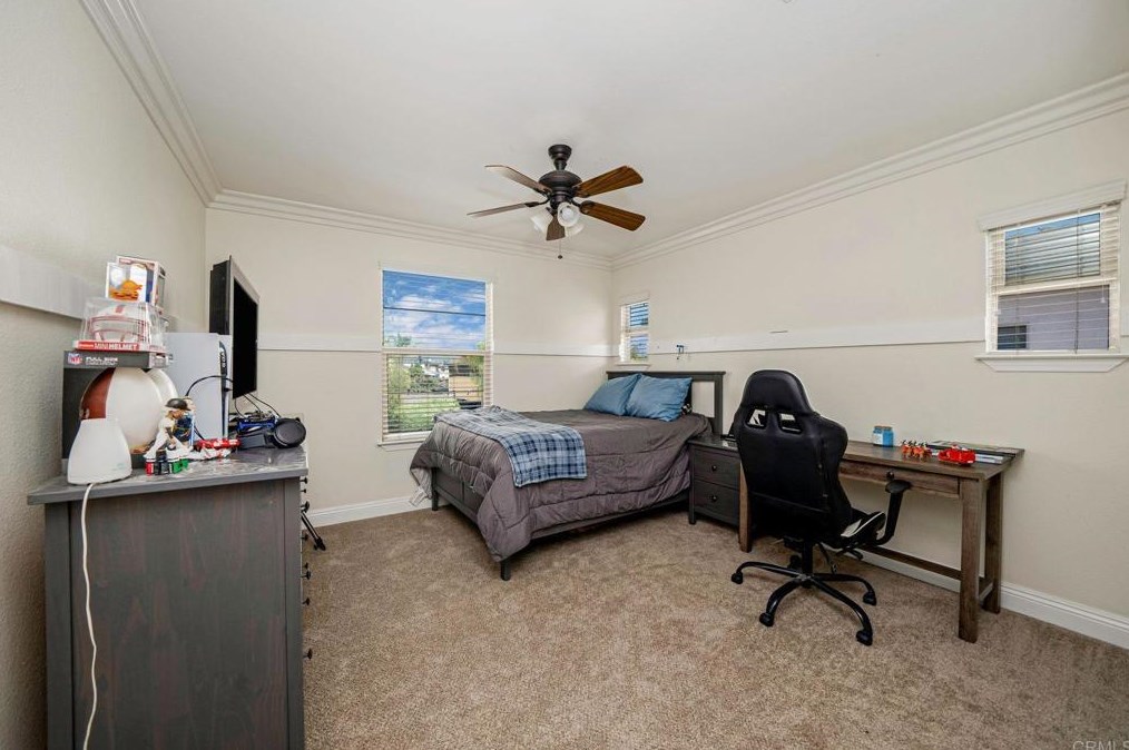 1566 Hopscotch Dr, Chula Vista CA  91915-1802 exterior