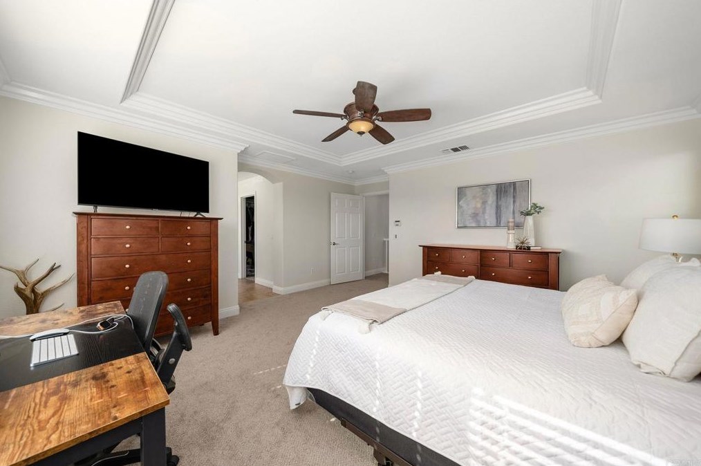 1566 Hopscotch Dr, Chula Vista CA  91915-1802 exterior