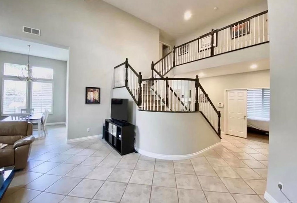 4880 Eastcliff Ct, San Diego, CA 92130