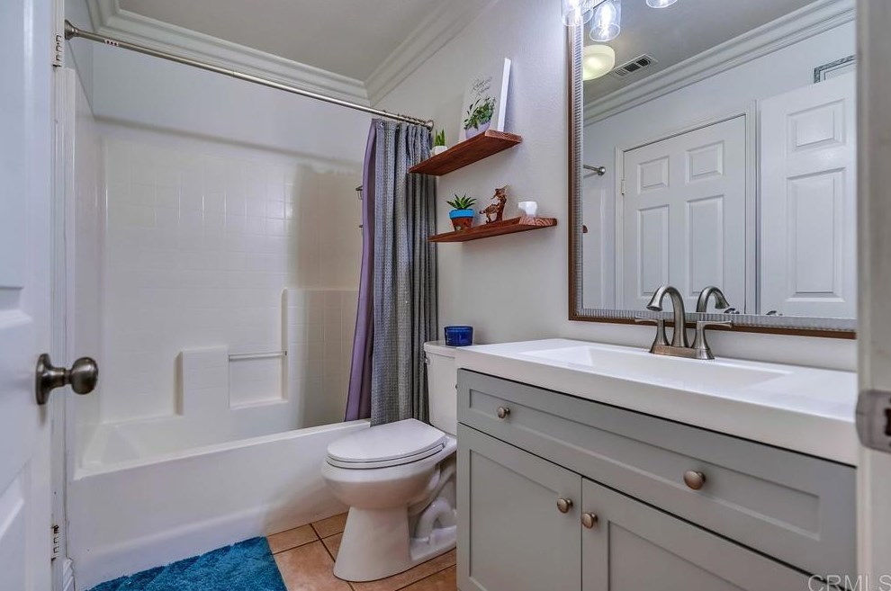 26574 Evergreen Ave, Murrieta CA  92563-4044 exterior