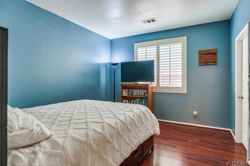 26574 Evergreen Ave, Murrieta CA  92563-4044 exterior