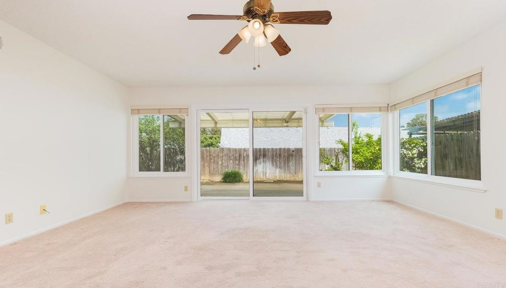 1355 Blue Falls Dr, Chula Vista CA  91910-6805 exterior