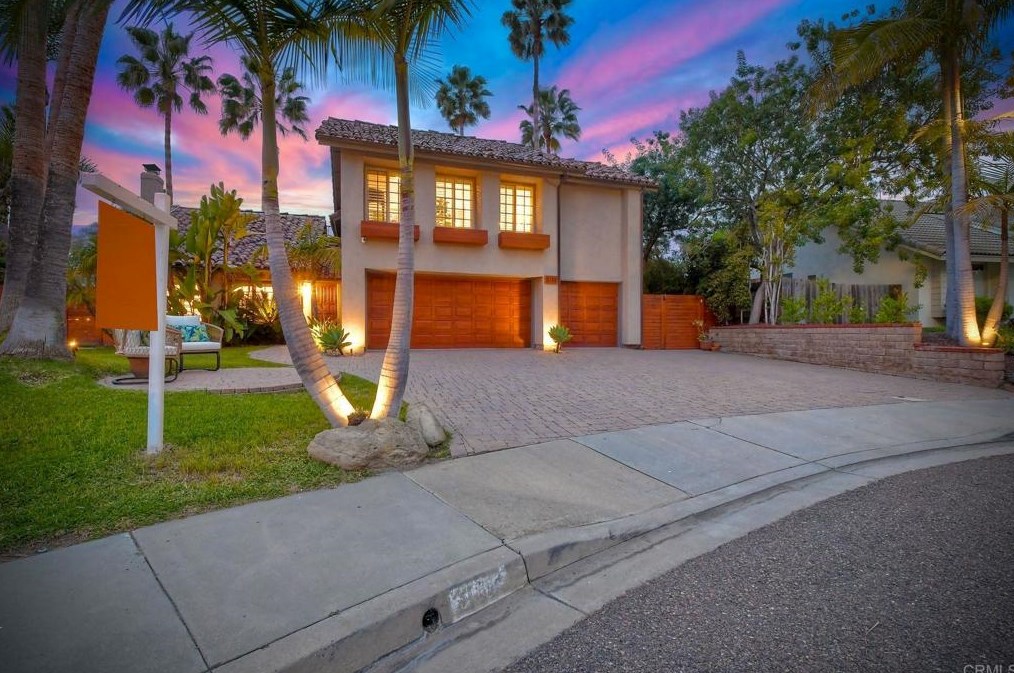 2110 Vuelta Ct, Carlsbad, CA 92009