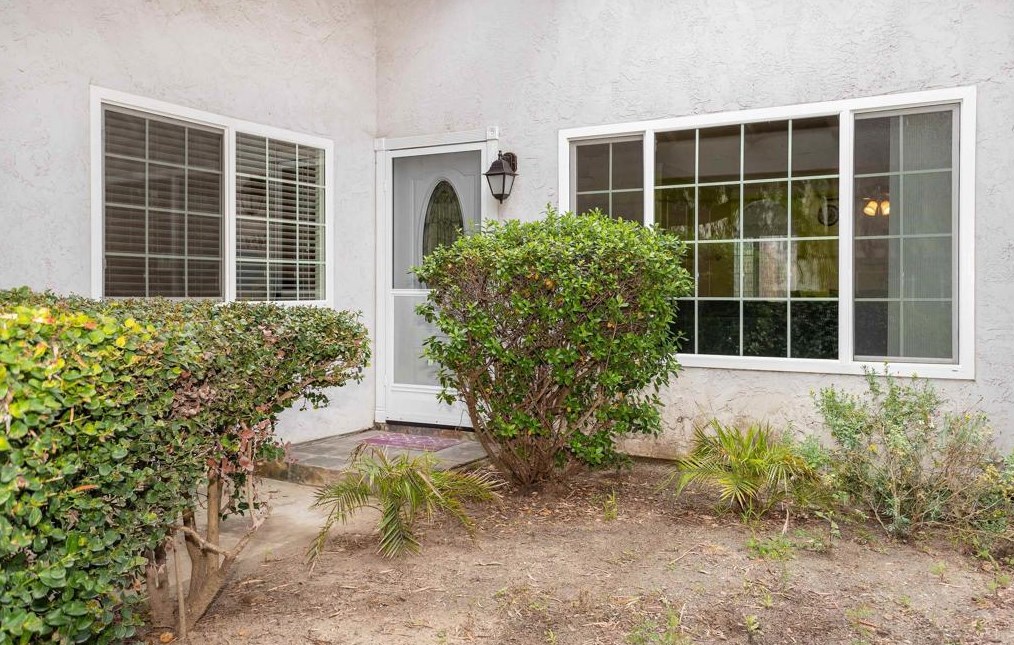 3454 Thunder Dr, Oceanside, CA 92056