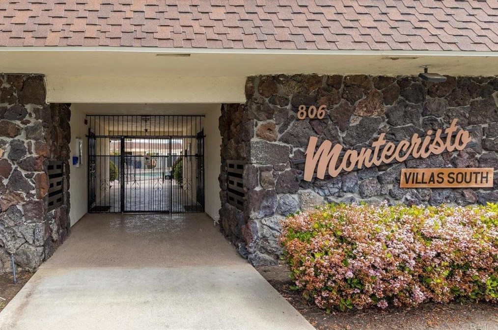 806 E 4th Ave 3, Escondido, CA 92025
