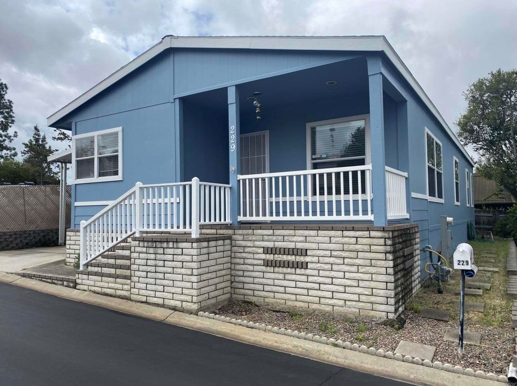 211 N Citrus Ave #229, Escondido, CA 92027