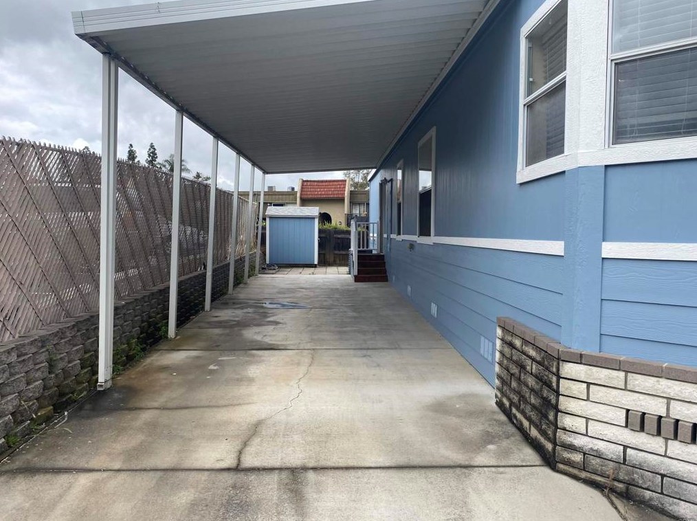 211 Citrus Ave, Escondido CA  92027-3435 exterior