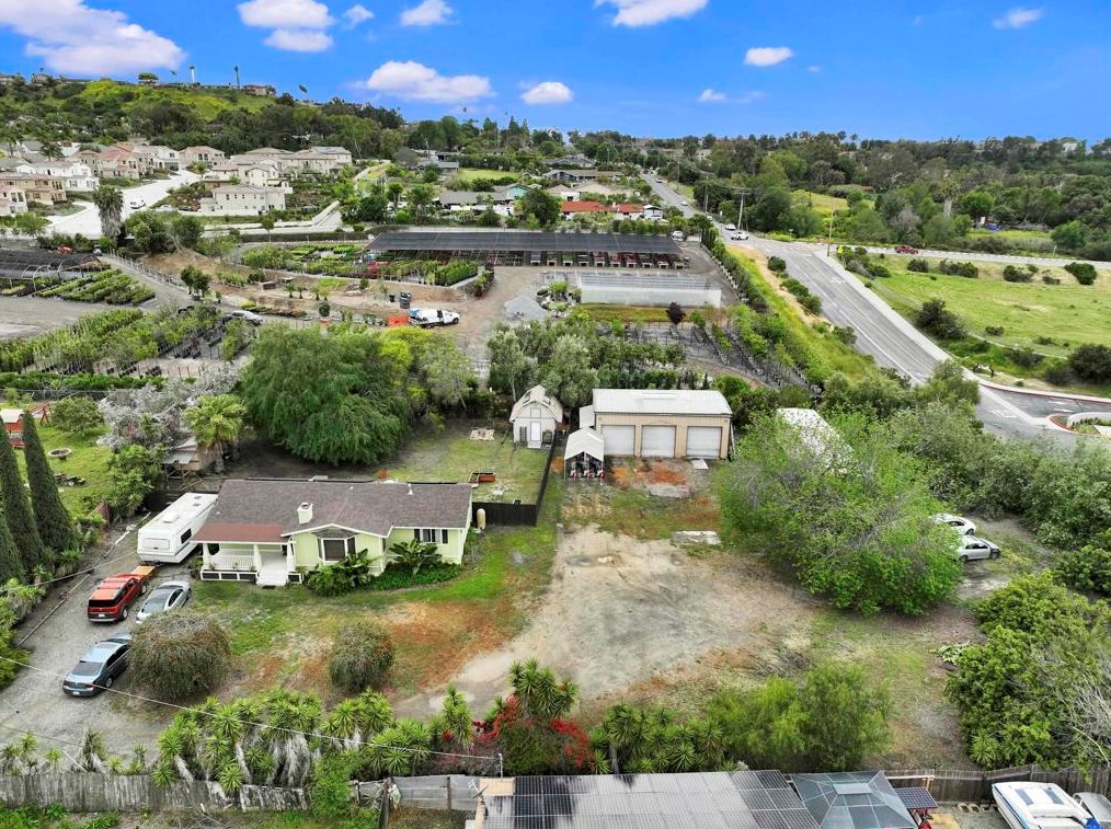 517 Smilax, Vista, CA 92081