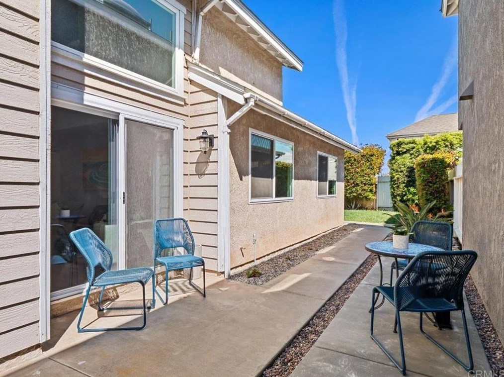 808 Windcrest Dr, Carlsbad, CA 92011
