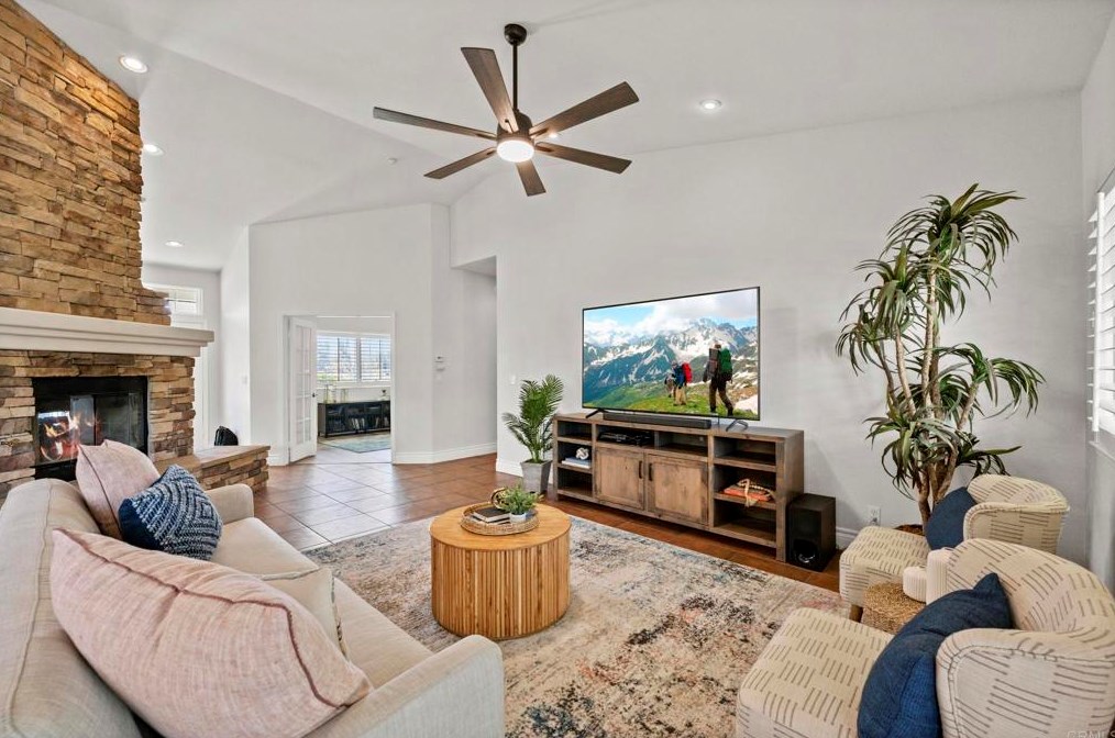 2341 Harvest Vista Ln, Fallbrook CA  92028-4590 exterior