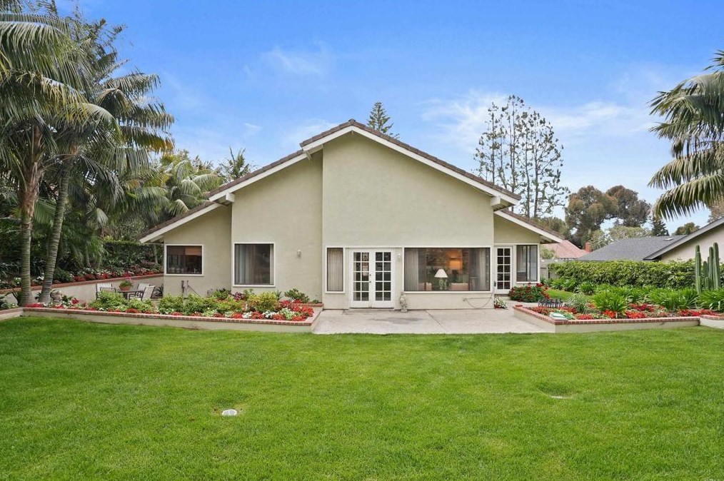 332 Punta Baja Dr, Solana Beach, CA 92075