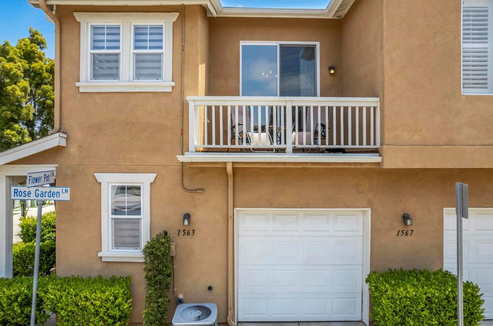 1563 Rose Garden Ln, Chula Vista, CA 91915