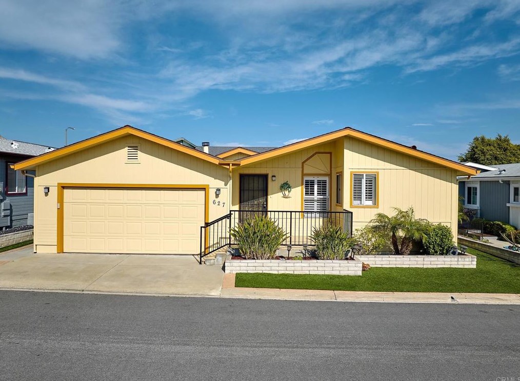 627 Via Santa Paulo, Vista, CA 92081