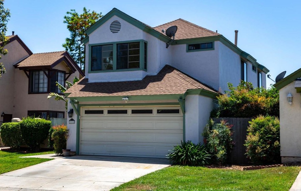 864 Venice Gln, Escondido, CA 92026-3165