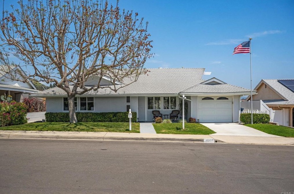 1884 Pamela Ln, Escondido, CA 92026-1029