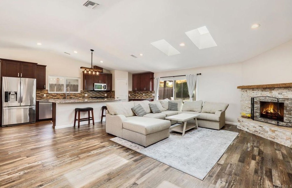 1730 Calle Jules, Vista, CA 92084