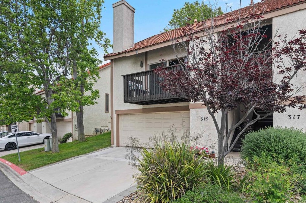 319 Windy Ln, Vista, CA 92083