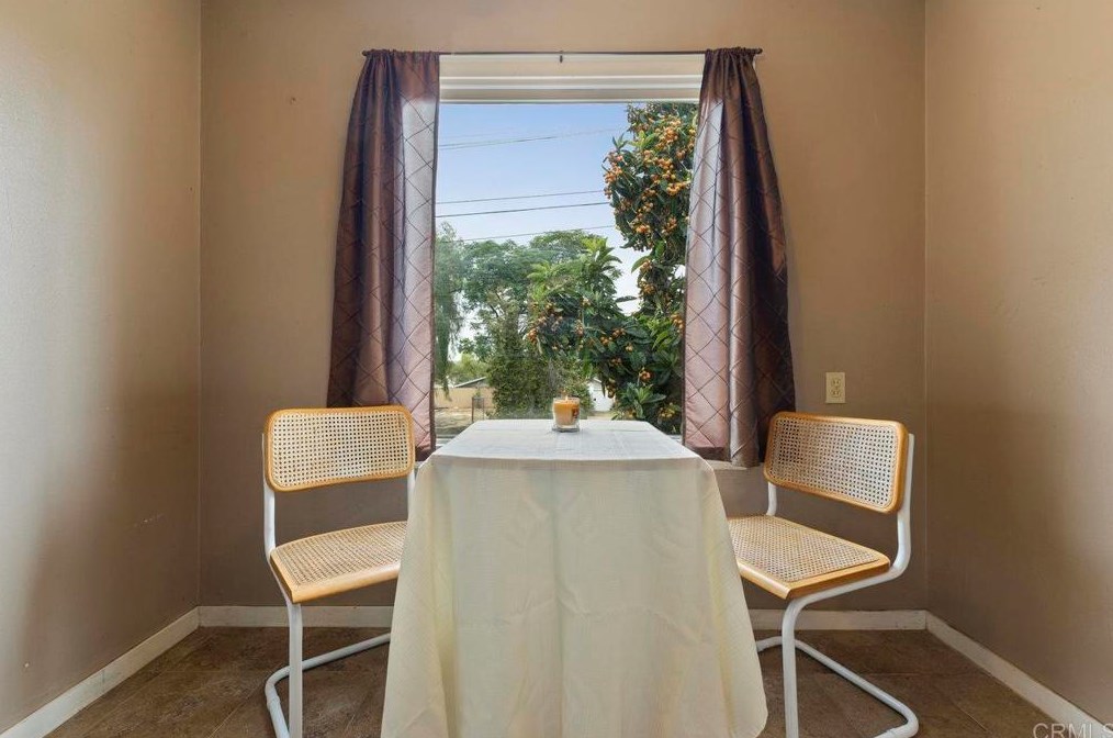 241 13th Ave, Escondido CA 92025-5707 exterior