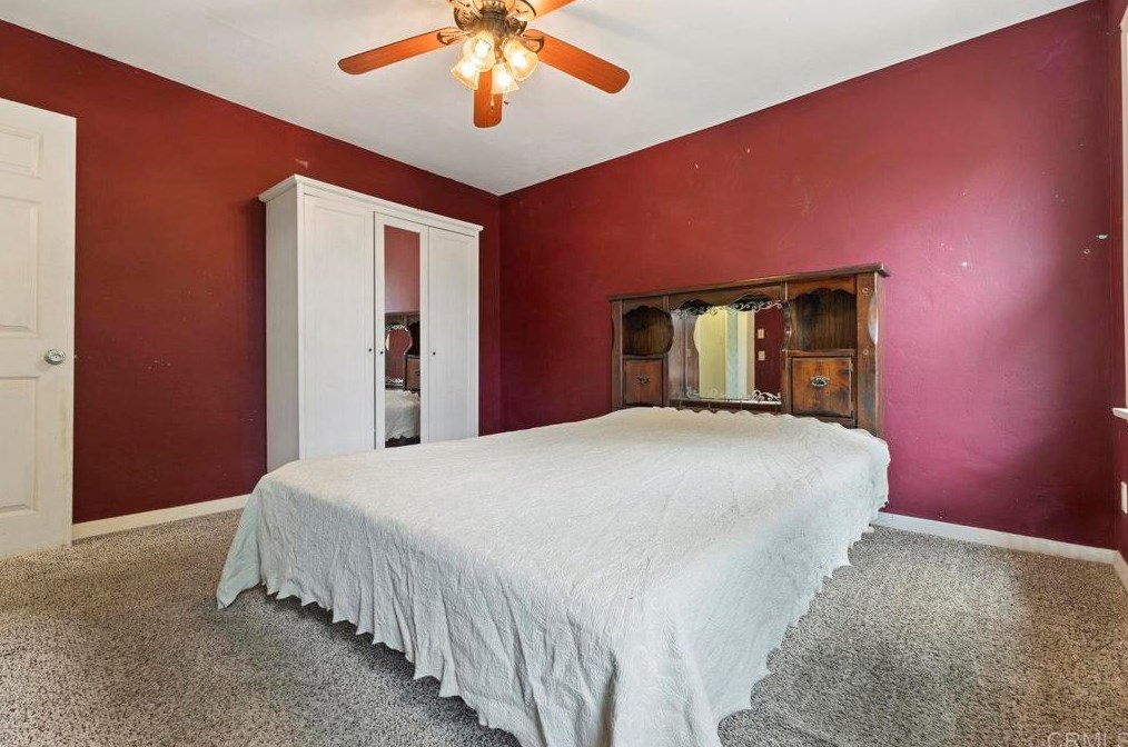 241 13th Ave, Escondido CA 92025-5707 exterior