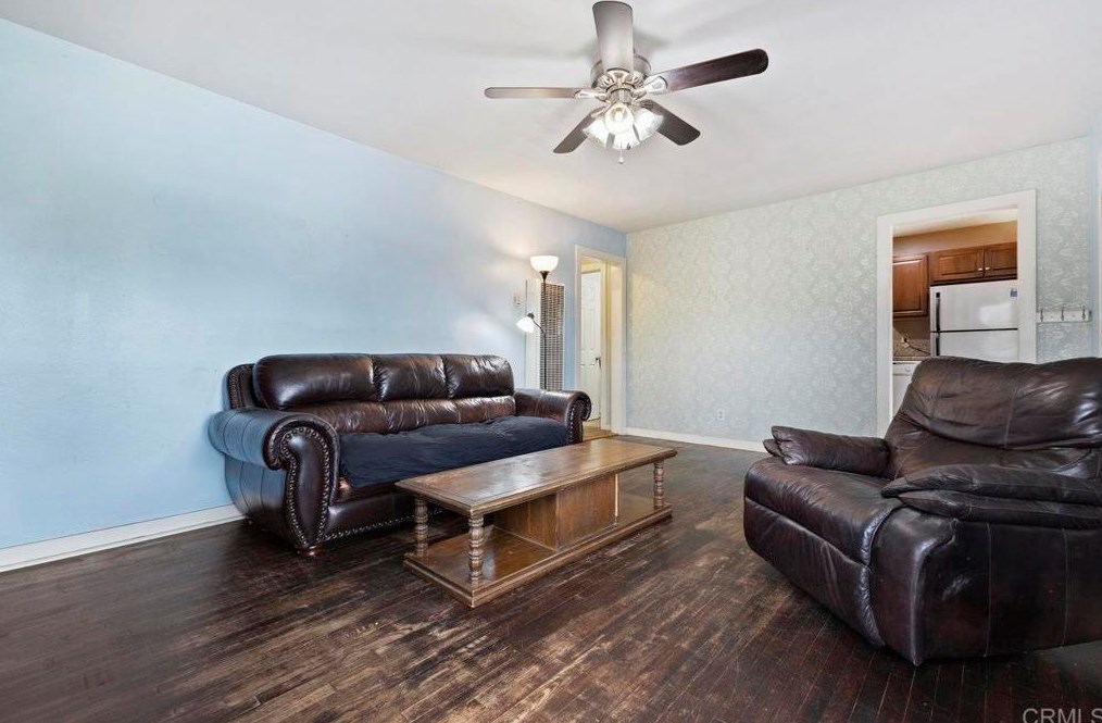 241 13th Ave, Escondido CA 92025-5707 exterior