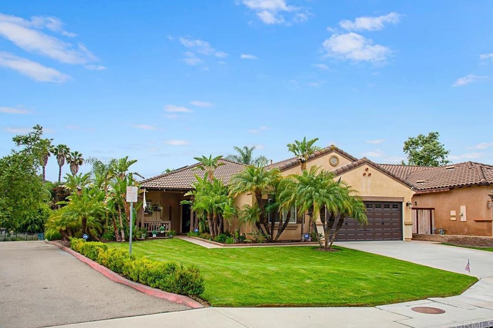 3133 Willow Tree Ln, Escondido, CA 92027-5343