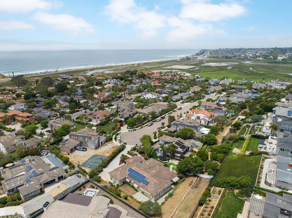 702 Midori Ct, Solana Beach, CA 92075