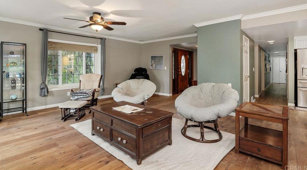 2908 Oak Hill Dr, Escondido CA  92027-5101 exterior