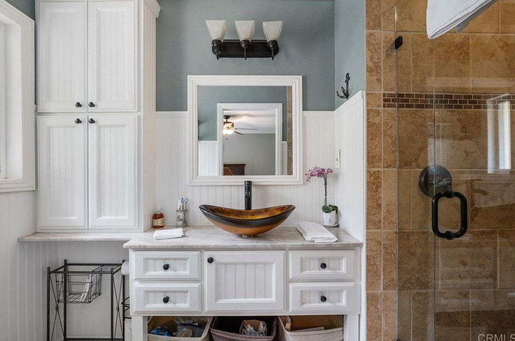 2908 Oak Hill Dr, Escondido CA  92027-5101 exterior