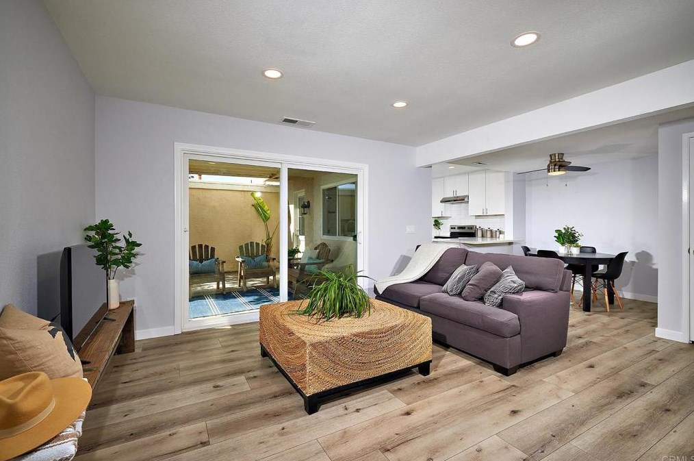 1273 Caminito Septimo, Cardiff by the Sea, CA 92007