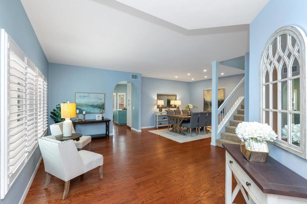 2121 Summerhill Dr, Encinitas, CA 92024