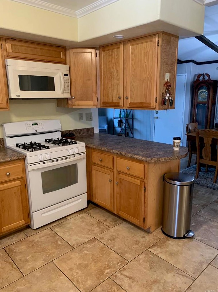 1212 H St #38, Ramona, CA 92065