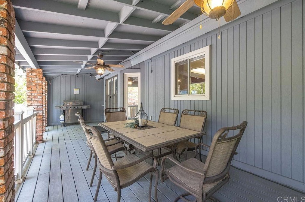 552 Division Dr, Big Bear City CA  92314-9649 exterior