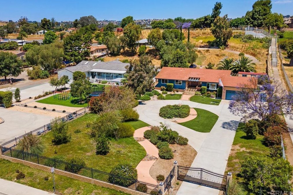 5465 Central Ave, Bonita, CA 91902